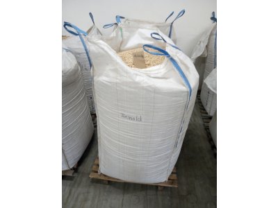 Tmavé pelety A1 - volně ložené v bagu (1000 kg)